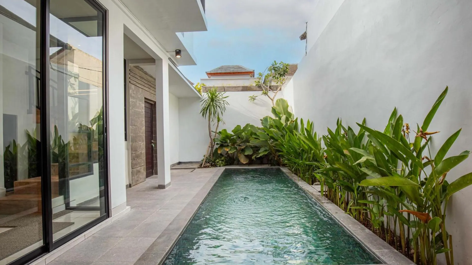 Villa By Baliem Jimbaran  Jimbaran (Bali)